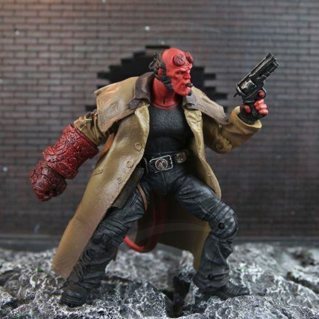 Hellboy Mezco Hb 7 Action Figure Smoking Ver. Series 2 Collection Hellboy Mezco Hb 7 Action Figure Smoking Ver. Series 2 Collection